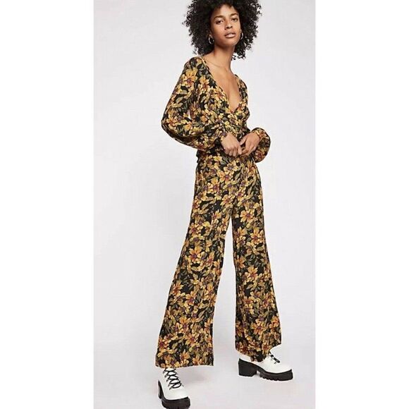 NEW FREE PEOPLE FLORAL PRINTED LONG SLEEVE TWO PIECE LOVE LETTER PANT SET - Picture 1 of 5